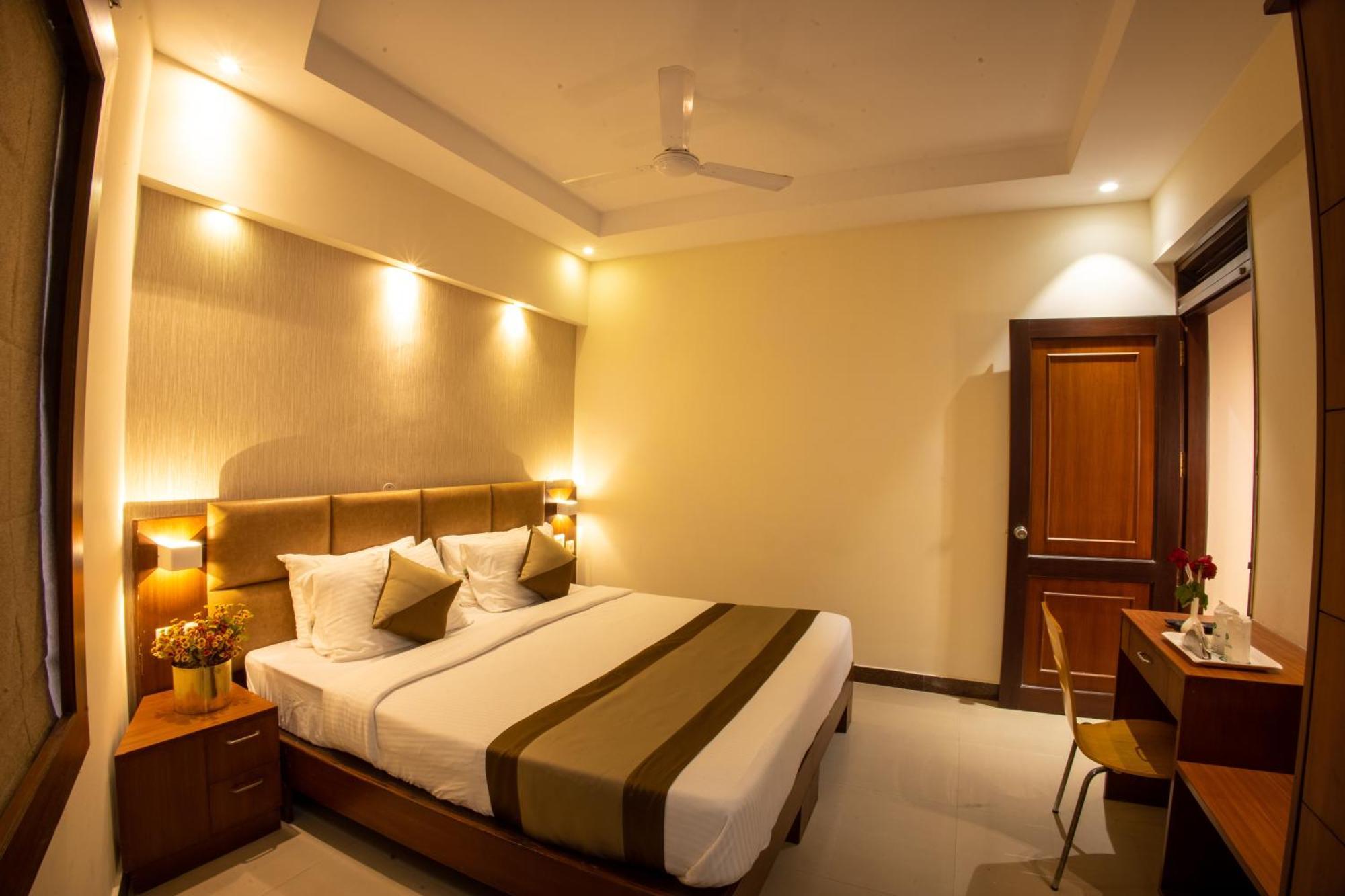 Metro Plaza Hotel Mangalore Exterior foto