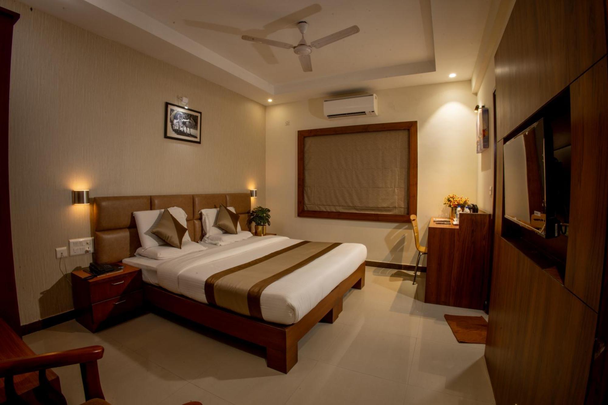 Metro Plaza Hotel Mangalore Exterior foto