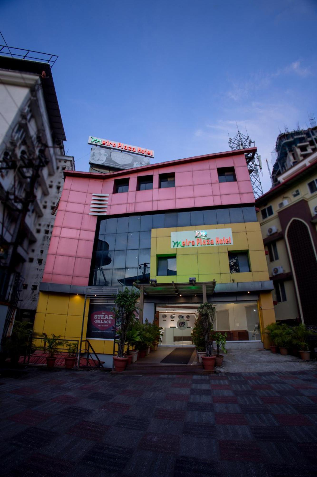 Metro Plaza Hotel Mangalore Exterior foto